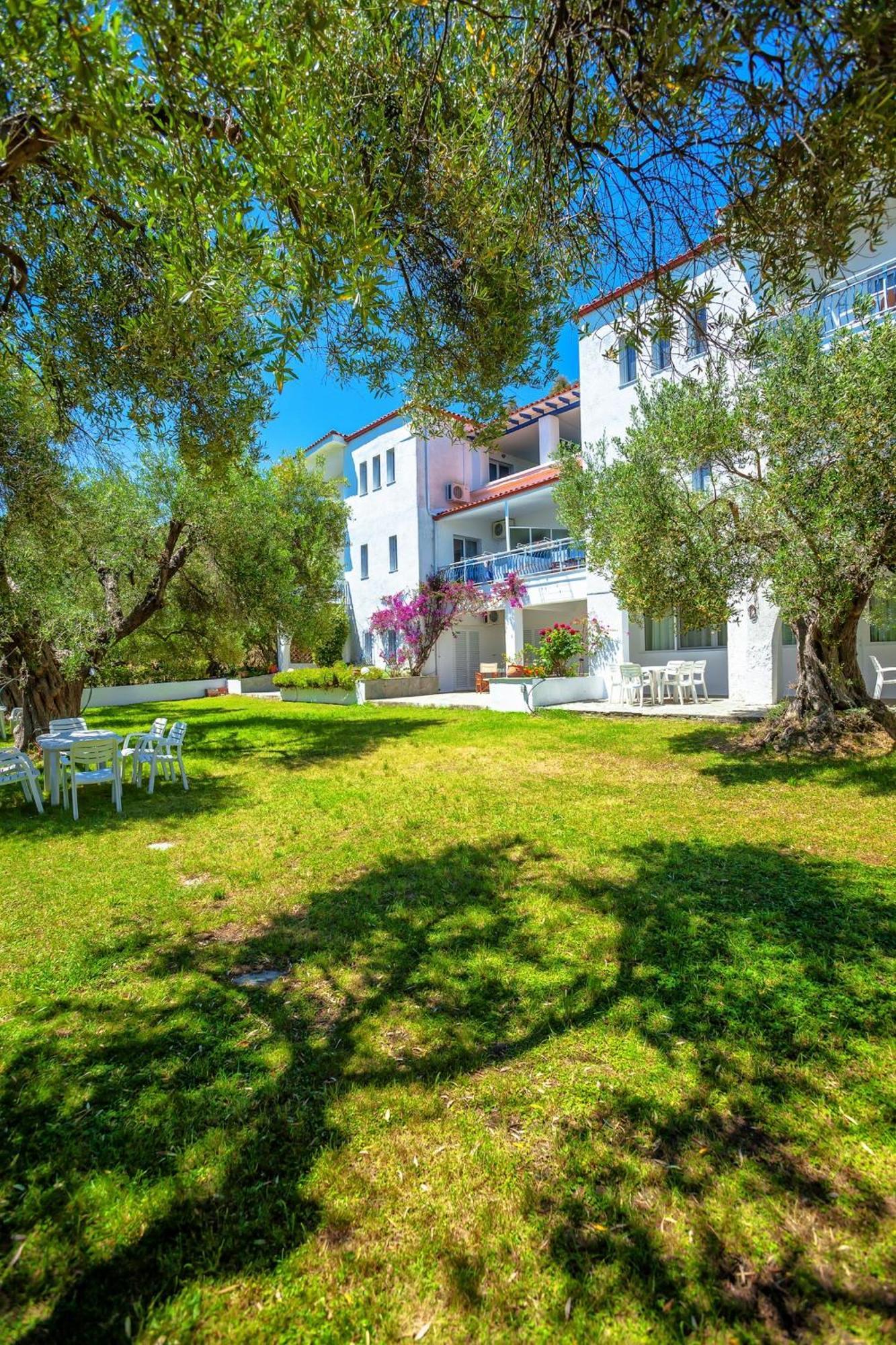 Xenios Faros Apartments Possidi Exterior photo