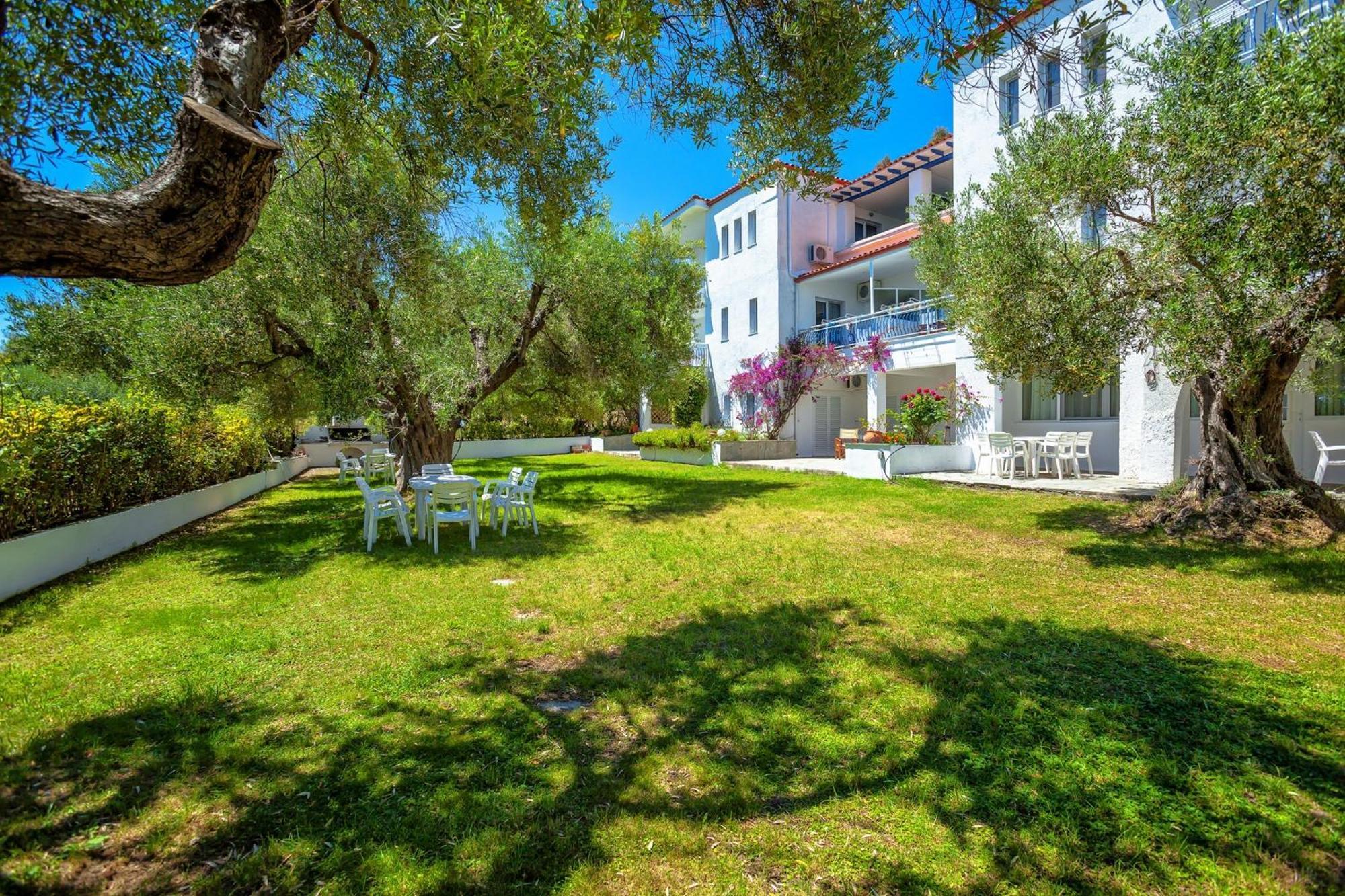 Xenios Faros Apartments Possidi Exterior photo